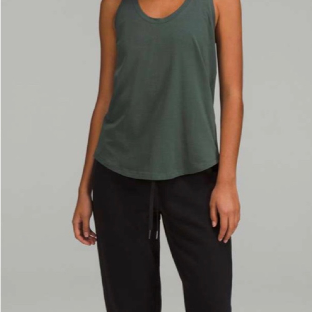 Lululemon Love Tank Top
Smoked Spruce